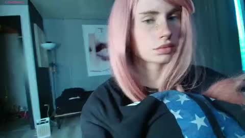 Piera online show from 06-19-26, 03:33