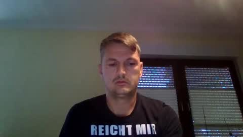 piercingsxxx online show from 09-11-25, 05:40