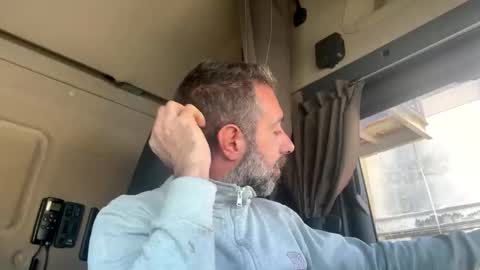 pierotu online show from 11-05-25, 11:54