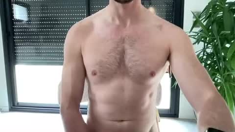 pierre81000 online show from 04-01-26, 11:00