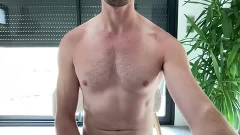 pierre81000 online show from 04-20-26, 11:35