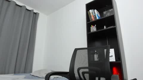 Snapshot of pierrevidal chatting on 01-26-25, 11:50 Pierre online show from 01-26-25, 11:50