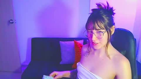 Snapshot of pifex chatting on 02-17-26, 02:08 GAMER COUPLE online show from 02-17-26, 02:08