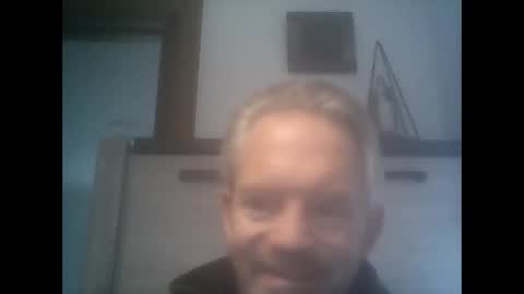 pigeonlover978192 online show from 09-21-25, 01:02