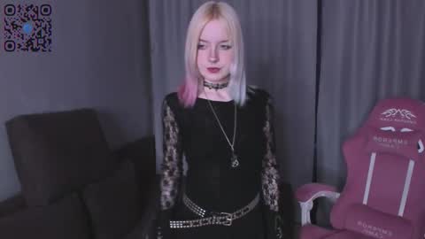 piginnya online show from 11-10-25, 02:05