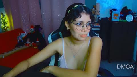 Andrea G online show from 12-16-25, 04:28