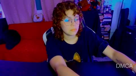 Snapshot of piixiie_d_oll chatting on 06-03-26, 03:42 Andrea G online show from 06-03-26, 03:42