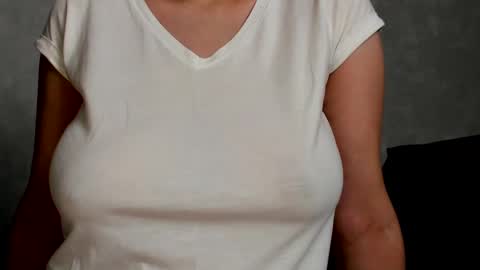 PikaNikaAh online show from 12-22-24, 10:25