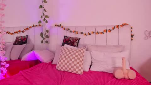 PIKAYLE  online show from 01-12-26, 08:03