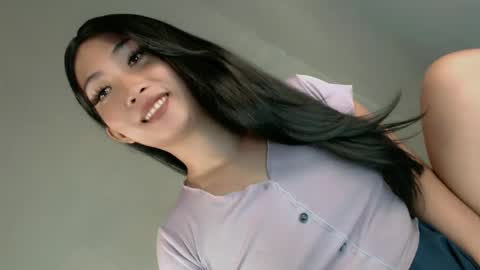 Snapshot of pillow_whispers chatting on 06-22-26, 03:42 jane online show from 06-22-26, 03:42