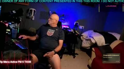 Snapshot of pilot_dave_69 chatting on 10-16-25, 04:46 Dave online show from 10-16-25, 04:46