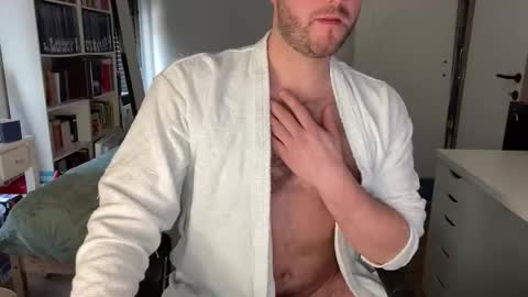 pilou online show from 03-18-26, 12:19