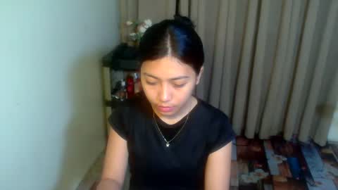 Snapshot of pinay_aangel chatting on 05-10-26, 11:10 pinay_aangel online show from 05-10-26, 11:10