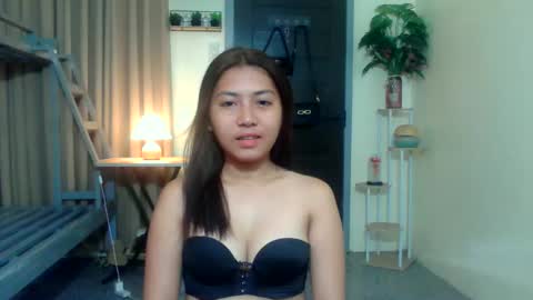 Snapshot of pinay_aangel chatting on 06-04-26, 02:06 pinay_aangel online show from 06-04-26, 02:06
