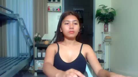 Snapshot of pinay_aangel chatting on 06-19-26, 12:59 pinay_aangel online show from 06-19-26, 12:59