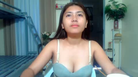 Snapshot of pinay_aangel chatting on 06-21-26, 12:46 pinay_aangel online show from 06-21-26, 12:46