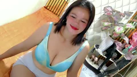 Snapshot of pinay_flor chatting on 06-23-26, 07:56 IM FLOR online show from 06-23-26, 07:56