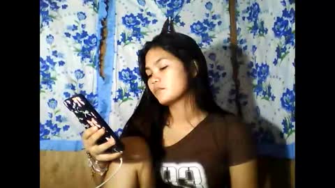 Snapshot of pinay_just18th chatting on 04-28-26, 01:04 pinay_just18th online show from 04-28-26, 01:04