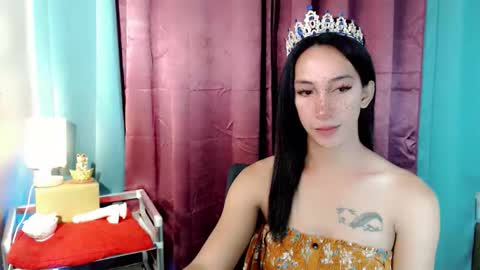 lucyLove online show from 05-12-26, 01:47