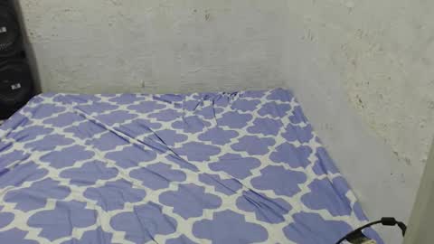 mhae-mhae online show from 11-04-25, 02:27