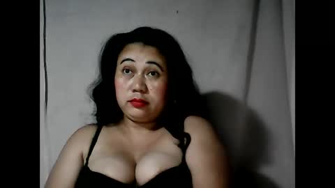 pinaymama12345 online show from 02-10-25, 12:18