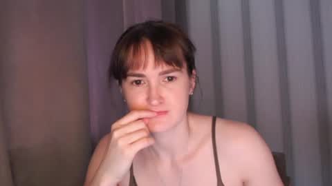 Snapshot of pineapple__mood chatting on 07-07-26, 05:10 online show from 07-07-26, 05:10