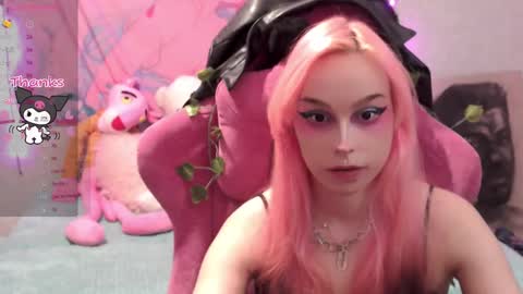 Nancy online show from 02-19-25, 09:14