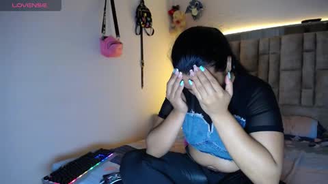 tiffany online show from 04-12-26, 07:52