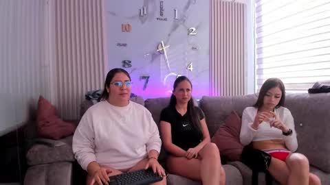 pink_as online show from 02-10-26, 01:26