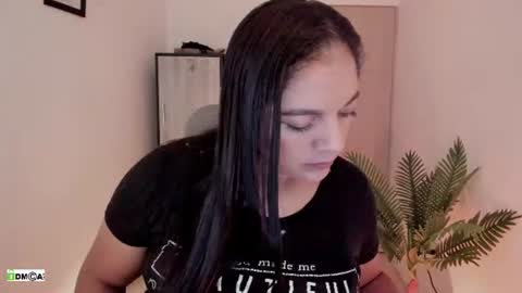 Snapshot of pink_kitten_ chatting on 06-28-26, 12:55 Eli online show from 06-28-26, 12:55