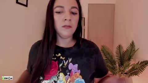 Snapshot of pink_kitten_ chatting on 07-12-26, 11:12 Eli online show from 07-12-26, 11:12