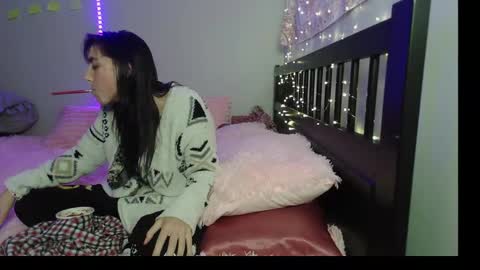 pink_tv online show from 09-30-25, 01:21