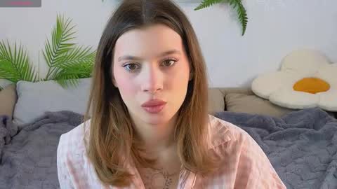 Adele online show from 03-04-26, 07:58