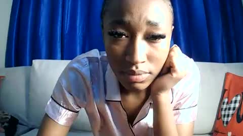 PinkyAura online show from 06-09-26, 07:03