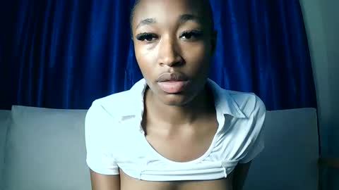 PinkyAura online show from 06-10-26, 07:57