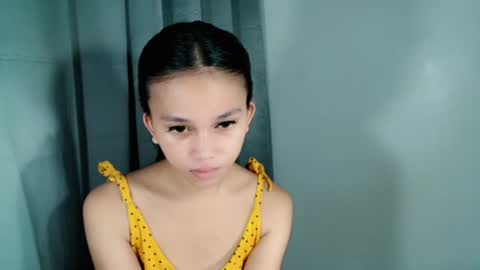 Snapshot of pinkdollbaby_ chatting on 06-17-26, 04:37 pinkdollbaby_ online show from 06-17-26, 04:37