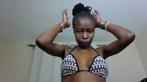 Pinkie online show from 02-23-25, 04:50