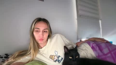 Pinkilola online show from 05-06-26, 01:38