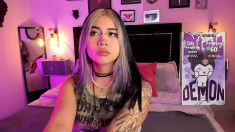 Snapshot of pinkk_demon chatting on 06-07-26, 01:26 PINKK online show from 06-07-26, 01:26
