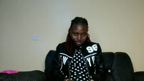 Snapshot of pinklover2003 chatting on 07-06-26, 06:43 Serena online show from 07-06-26, 06:43