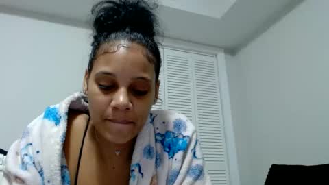 Snapshot of pinkmonae chatting on 12-25-24, 07:14 pinksugar online show from 12-25-24, 07:14