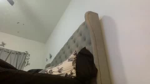 Snapshot of pinkmonae chatting on 10-31-25, 09:32 pinksugar online show from 10-31-25, 09:32