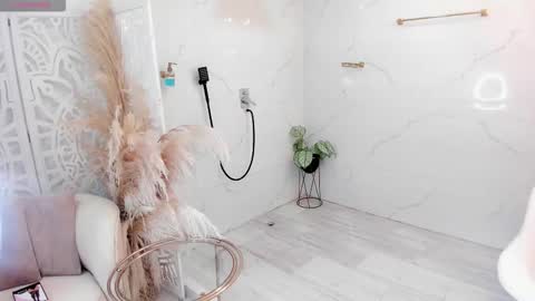 Snapshot of pinkmoon30 chatting on 02-24-26, 11:52 pinkmoon30 online show from 02-24-26, 11:52