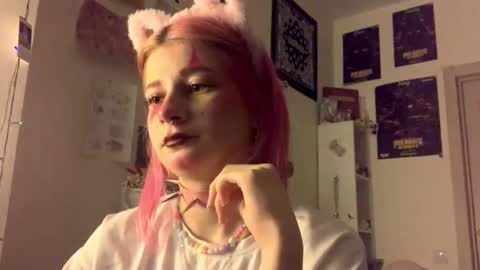Sara online show from 09-22-25, 06:54