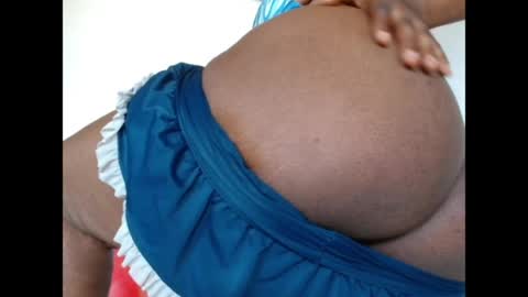 Snapshot of pinkxsugar chatting on 06-17-26, 02:40 pinkxsugar online show from 06-17-26, 02:40