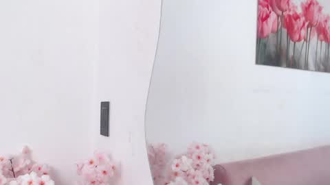 Snapshot of pinky_f00x chatting on 05-05-26, 07:11 pinky_f00x online show from 05-05-26, 07:11