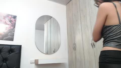 Snapshot of pinky_f00x chatting on 05-18-26, 07:20 pinky_f00x online show from 05-18-26, 07:20
