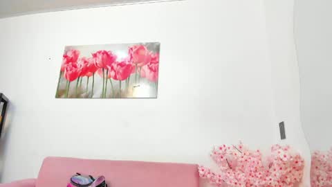 Snapshot of pinky_f00x chatting on 06-02-26, 07:38 pinky_f00x online show from 06-02-26, 07:38