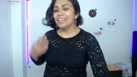 Snapshot of pinky_pinky_ chatting on 07-06-26, 12:51 VIOLETA LOPEZ online show from 07-06-26, 12:51