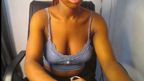 Snapshot of pinky_pussy68635 chatting on 10-04-25, 07:50 Arena online show from 10-04-25, 07:50